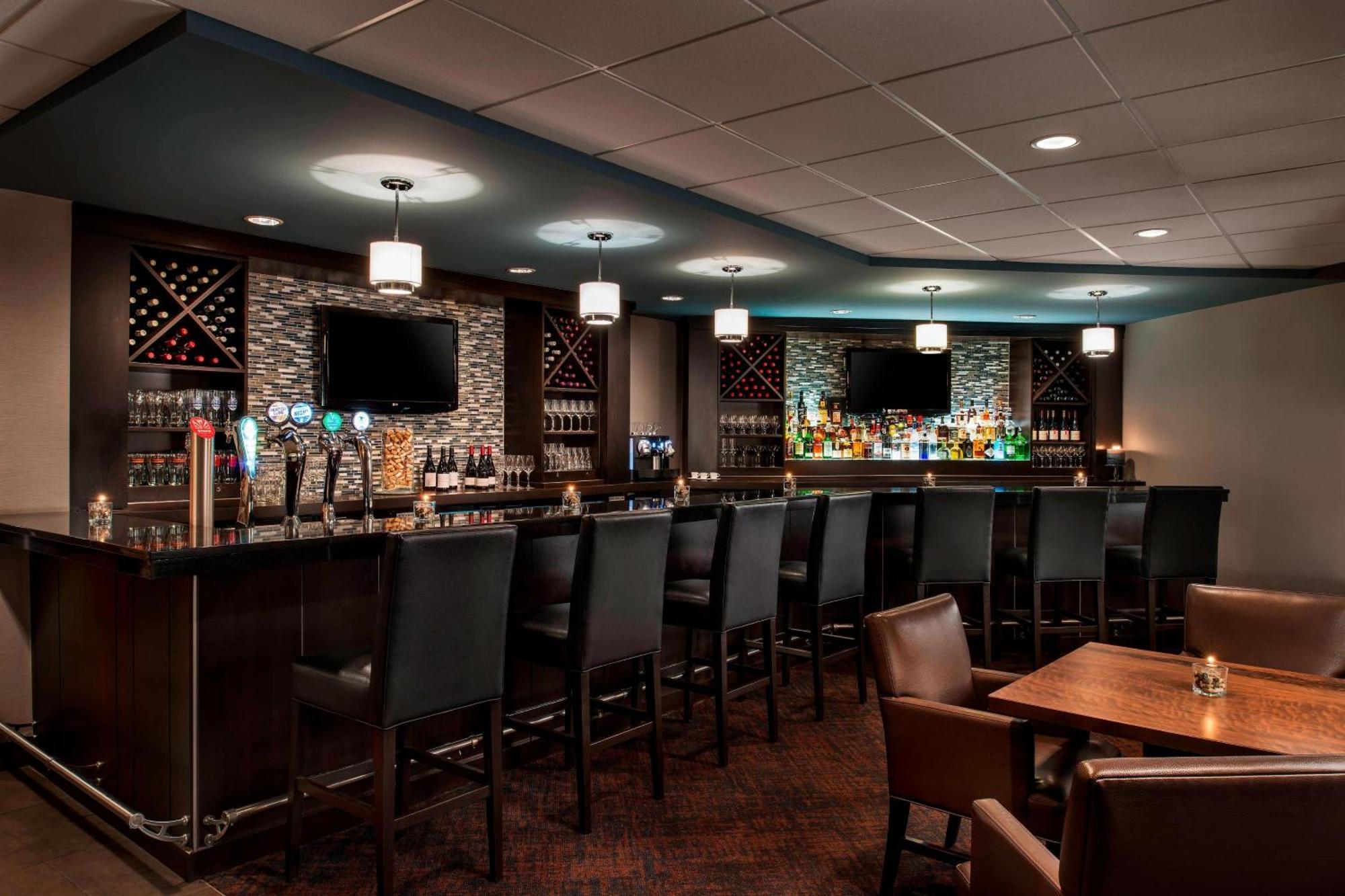 Delta Hotels By Marriott Sault Ste. Marie Waterfront Εξωτερικό φωτογραφία